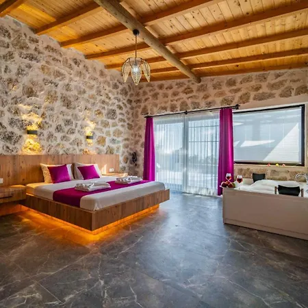 Ulus 3 Hotel Kalkan